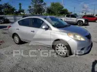 2013 Nissan VERSA photo