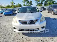 2013 Nissan VERSA photo