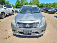 2013 Nissan VERSA photo