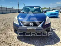 2013 Nissan VERSA photo