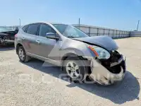 2013 Nissan ROGUE photo