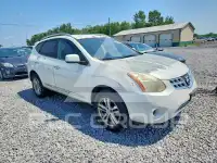 2013 Nissan ROGUE photo