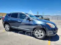 2013 Nissan ROGUE photo
