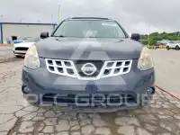 2013 Nissan ROGUE photo