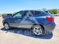 2013 Nissan ROGUE photo