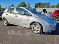 2013 Nissan LEAF photo