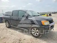 2013 Nissan TITAN фото