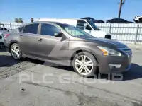 2013 Nissan ALTIMA фото