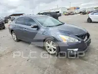 2013 Nissan ALTIMA photo