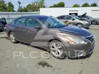 2013 Nissan ALTIMA фото