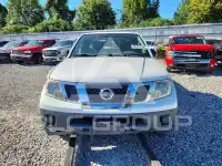 2013 Nissan FRONTIER фото