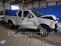 2013 Nissan FRONTIER photo