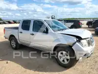 2013 Nissan FRONTIER photo