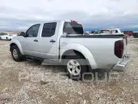 2013 Nissan FRONTIER photo