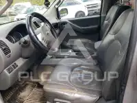 2013 Nissan FRONTIER photo