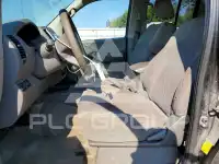 2013 Nissan FRONTIER фото