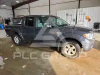 2013 Nissan FRONTIER фото