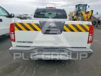 2013 Nissan FRONTIER фото