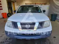 2013 Nissan FRONTIER photo