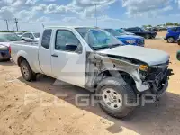 2013 Nissan FRONTIER фото