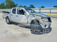 2013 Nissan FRONTIER фото