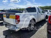 2013 Nissan FRONTIER фото