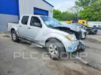 2013 Nissan FRONTIER photo