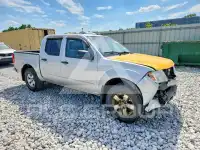 2013 Nissan FRONTIER photo