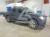 2013 Nissan FRONTIER photo