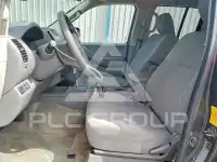 2013 Nissan FRONTIER photo