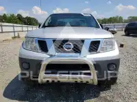 2013 Nissan FRONTIER photo