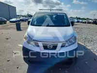 2013 Nissan NV photo