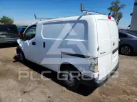 2013 Nissan NV фото