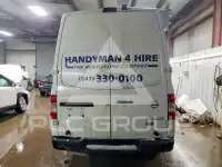 2013 Nissan NV фото