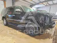 2013 Chevrolet Suburan photo