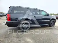 2013 Chevrolet Suburan photo