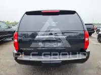 2013 Chevrolet Suburan photo