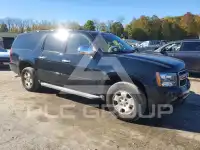 2013 Chevrolet Suburan photo