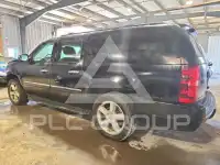 2013 Chevrolet Suburan photo