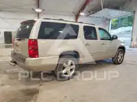 2013 Chevrolet Suburan photo