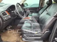 2013 Chevrolet Suburan photo