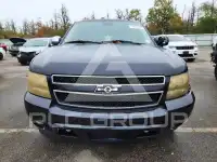 2013 Chevrolet Suburan photo