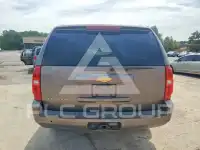2013 Chevrolet Suburan photo