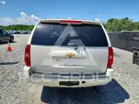 2013 Chevrolet Suburan photo
