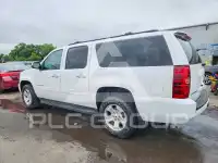 2013 Chevrolet Suburan photo