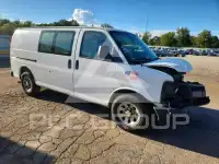 2013 Chevrolet Express photo
