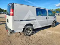2013 Chevrolet Express photo