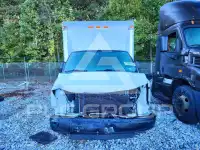 2013 Chevrolet Express photo