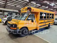 2013 Chevrolet Express фото