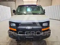 2013 Chevrolet Express photo
